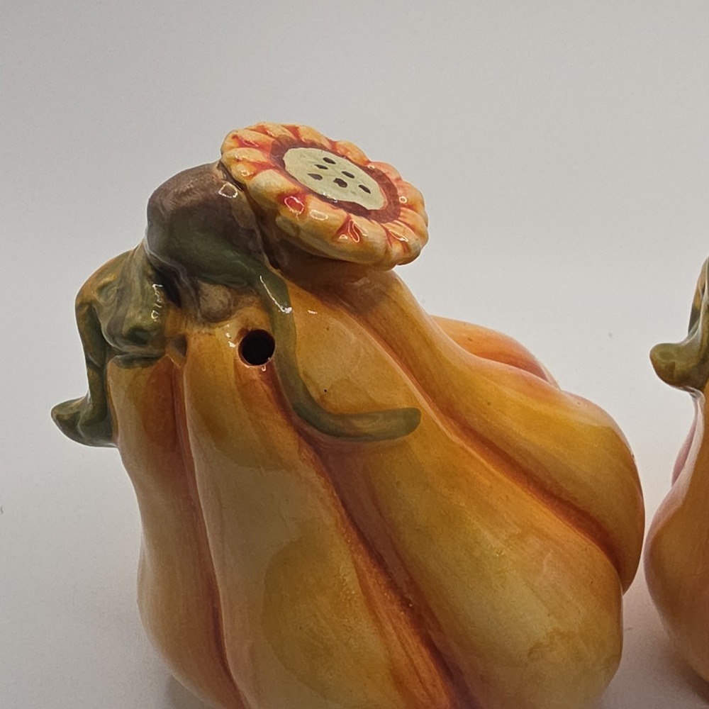 Ceramic Pumpkin Salt & Pepper Shakers Orange Yellow Thanksgiving Fall - Picture 6 of 9